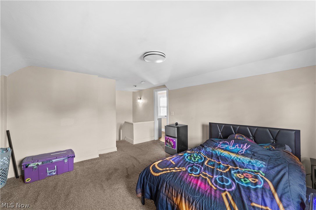 3113 Ashwood Cleveland OH 44120