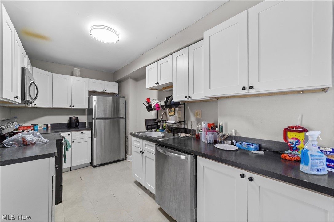 3113 Ashwood Cleveland OH 44120