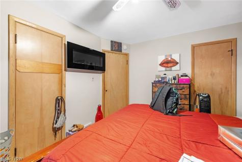 412 E 200th Street Euclid OH 44119