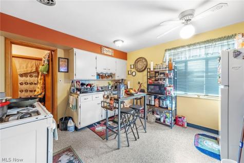 412 E 200th Street Euclid OH 44119