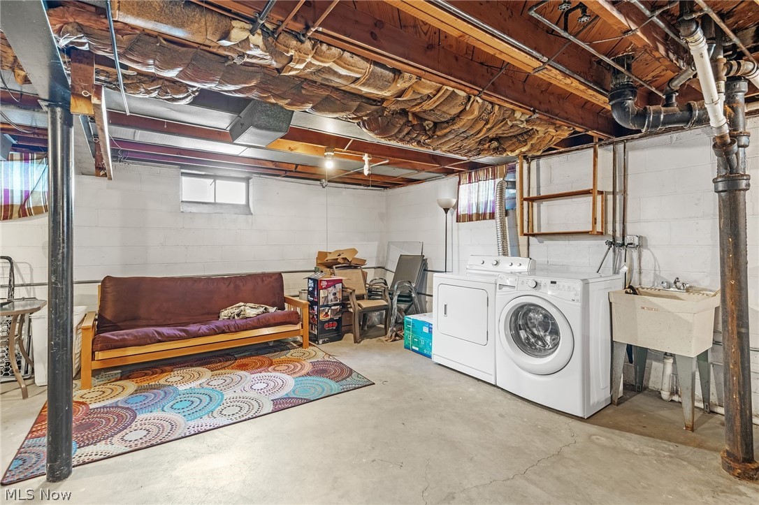 412 E 200th Street Euclid OH 44119