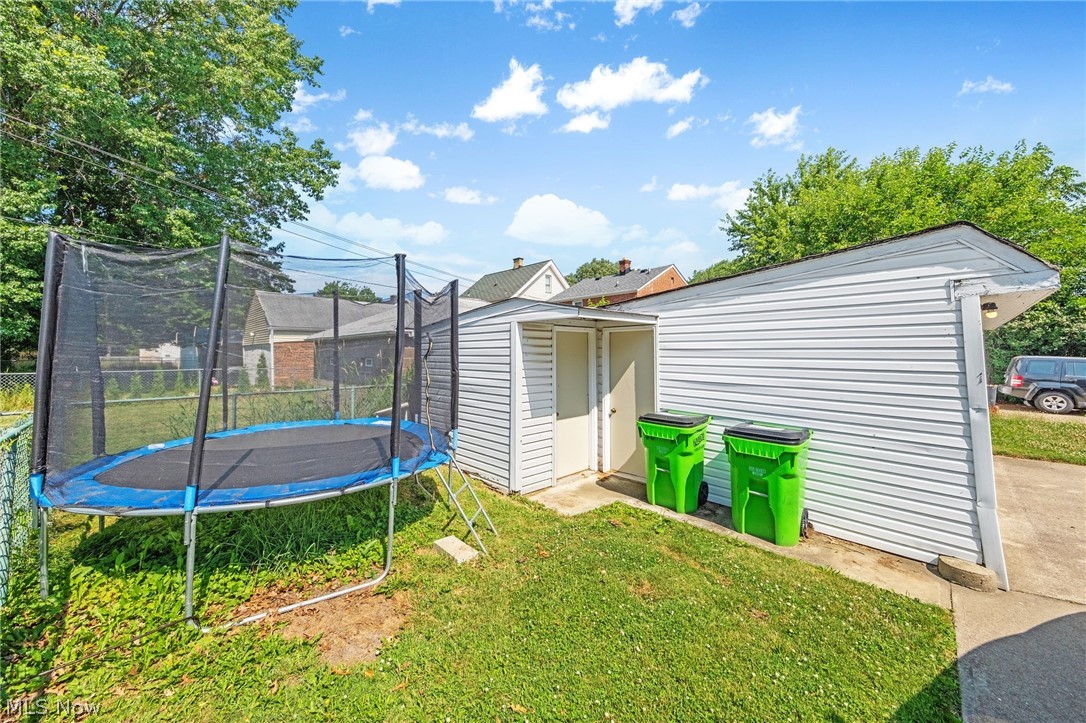 412 E 200th Street Euclid OH 44119