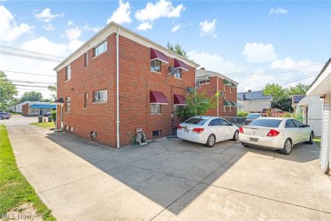 412 E 200th Street Euclid OH 44119