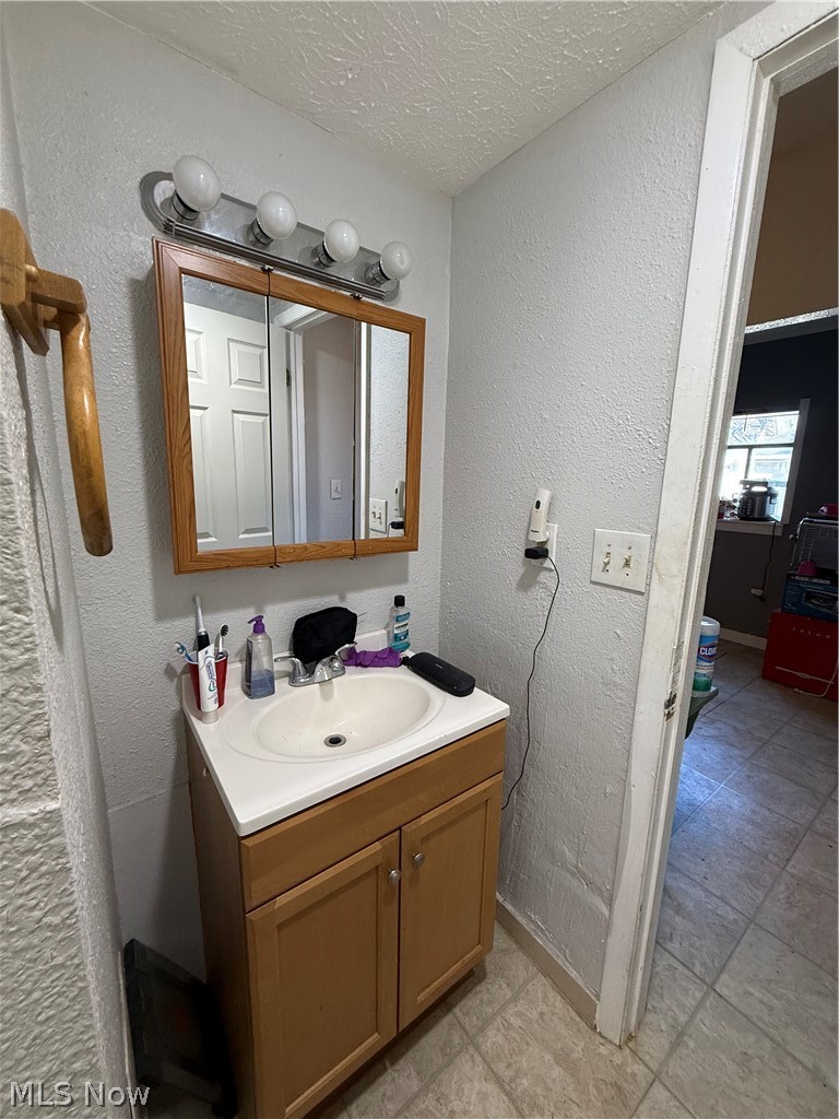 3151 W 94th Street Cleveland OH 44102