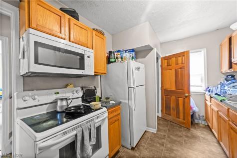 13116 Cedar Road Cleveland Heights OH 44118