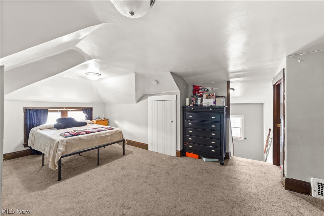13116 Cedar Road Cleveland Heights OH 44118