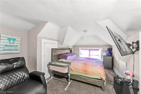 13116 Cedar Road Cleveland Heights OH 44118