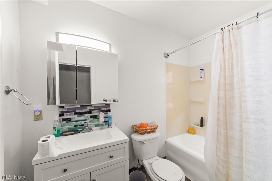 13116 Cedar Road Cleveland Heights OH 44118