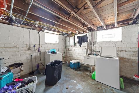 13116 Cedar Road Cleveland Heights OH 44118