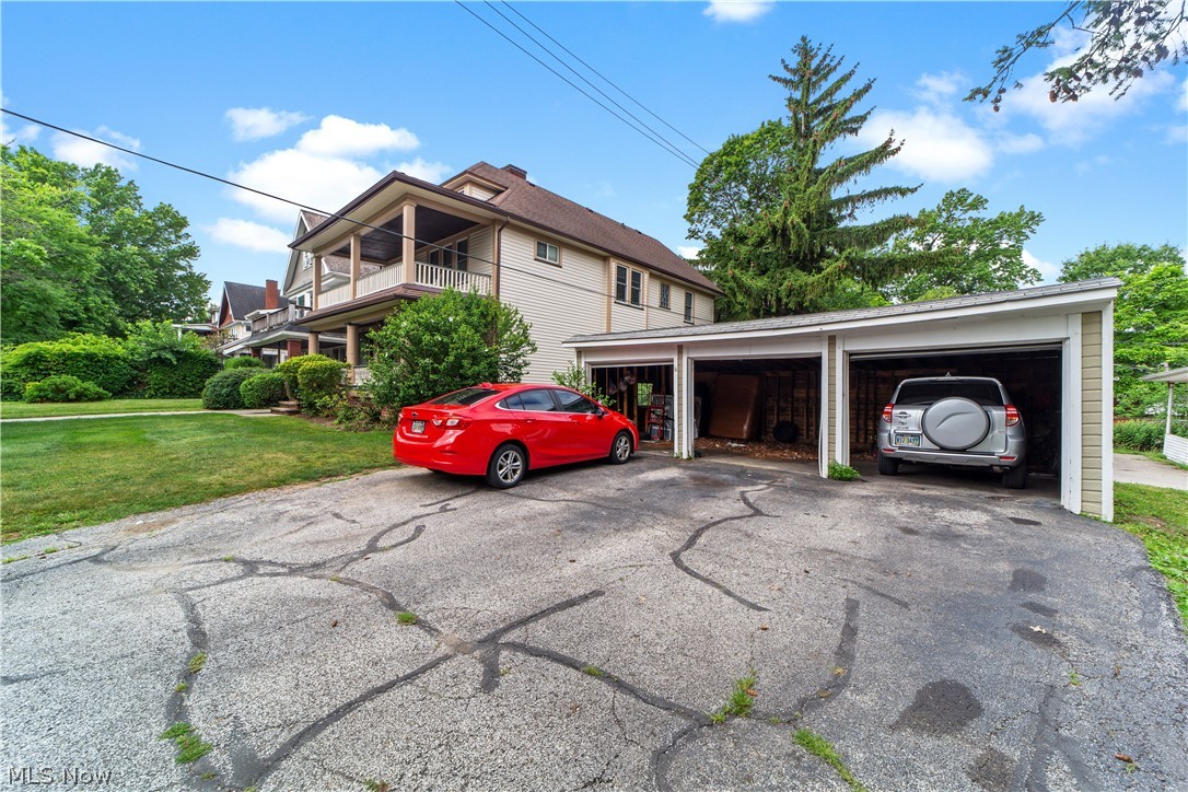 13116 Cedar Road Cleveland Heights OH 44118