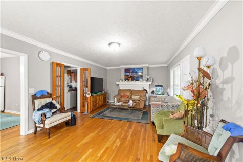 13116 Cedar Road Cleveland Heights OH 44118