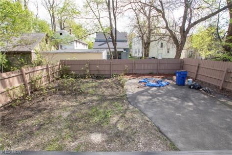2983 E 59th Street Cleveland OH 44127