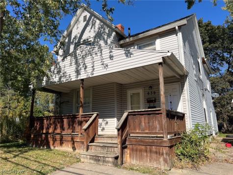 639 Upson Street Akron OH 44305