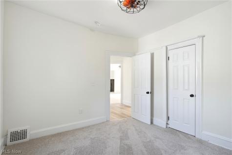 684 E 91st Street Cleveland OH 44108