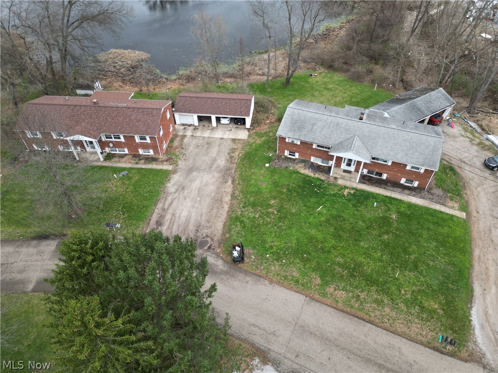 3555-3557 N Vista Street NW Uniontown OH 44685