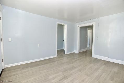 3219 Fulton Road Cleveland OH 44109