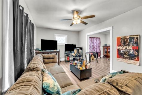 99 Ellenwood Avenue Bedford OH 44146