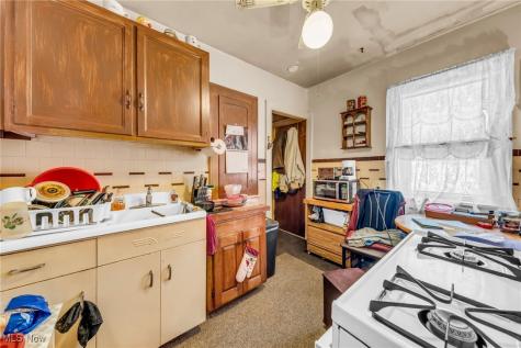99 Ellenwood Avenue Bedford OH 44146