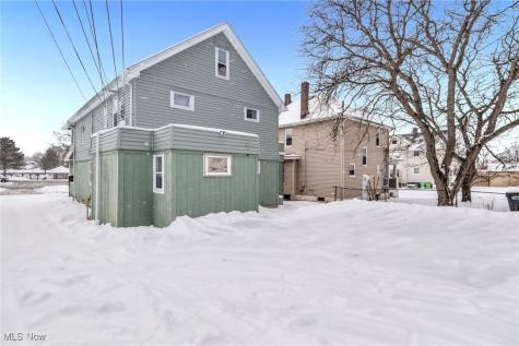 99 Ellenwood Avenue Bedford OH 44146