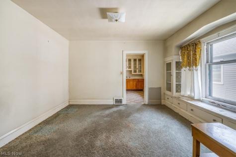 9500 Parkview Avenue Cleveland OH 44104