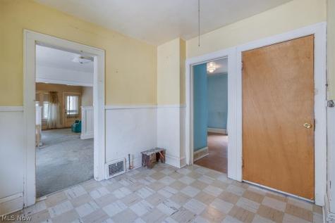 9500 Parkview Avenue Cleveland OH 44104