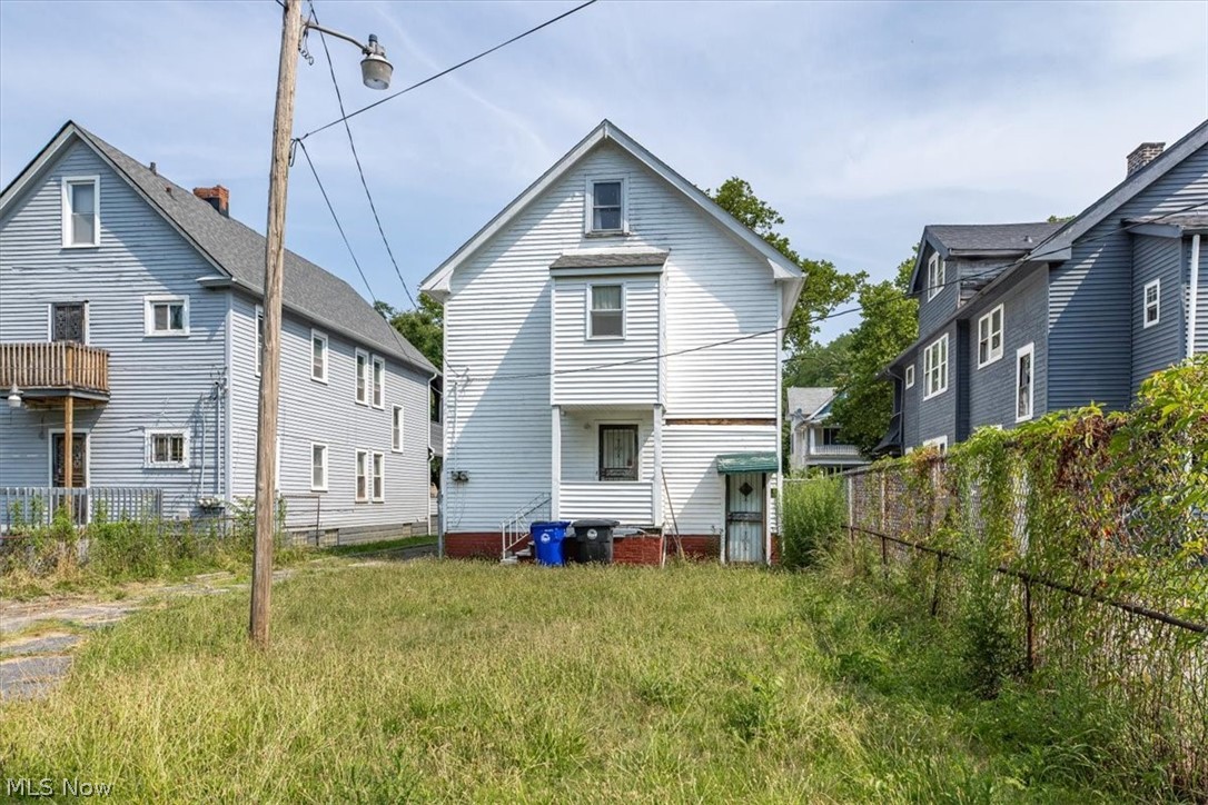 9500 Parkview Avenue Cleveland OH 44104