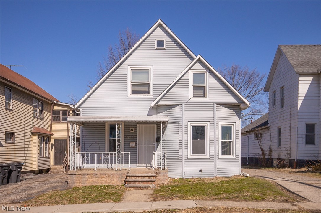 7815 Jeffries Avenue Cleveland OH 44105