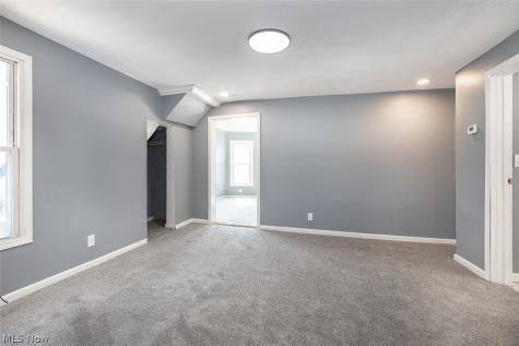 7815 Jeffries Avenue Cleveland OH 44105
