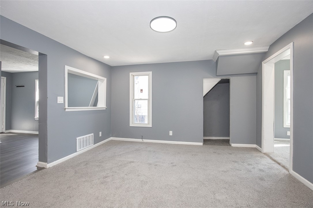7815 Jeffries Avenue Cleveland OH 44105