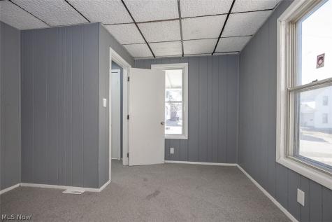 7815 Jeffries Avenue Cleveland OH 44105
