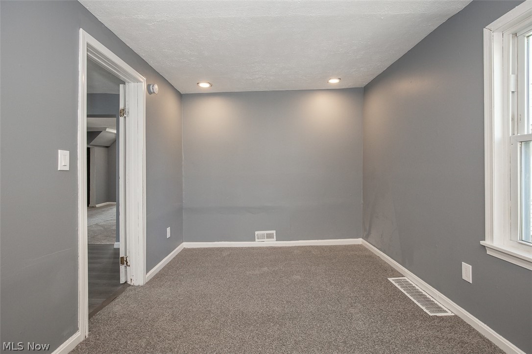 7815 Jeffries Avenue Cleveland OH 44105