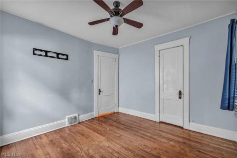 1606 Larchmont Avenue Lakewood OH 44107