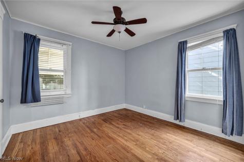 1606 Larchmont Avenue Lakewood OH 44107