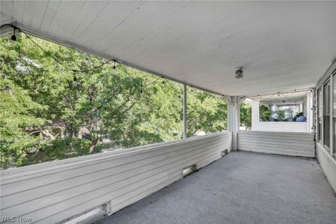 1606 Larchmont Avenue Lakewood OH 44107