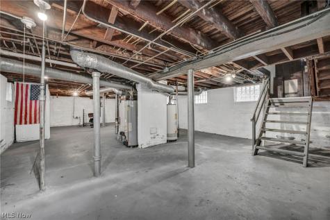 1606 Larchmont Avenue Lakewood OH 44107