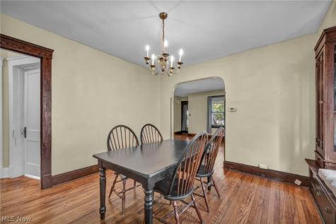 1606 Larchmont Avenue Lakewood OH 44107