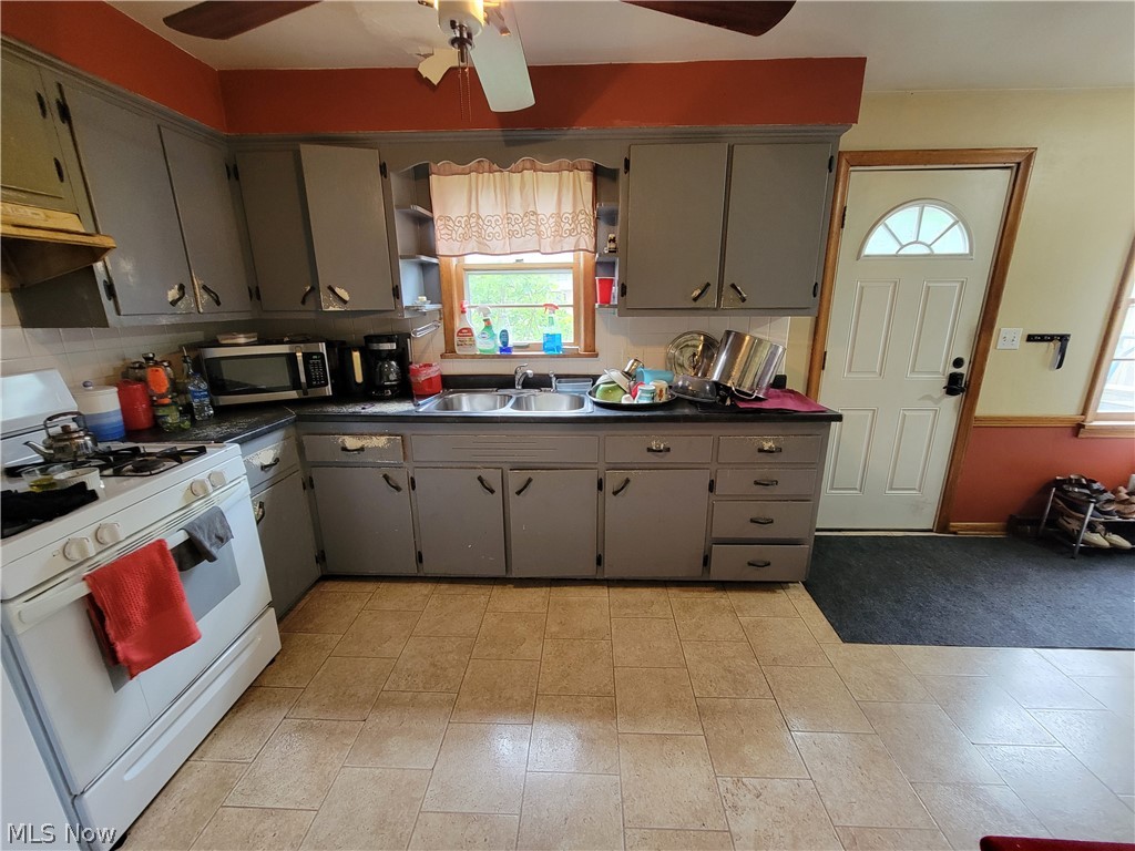 200/202 Meadowbrook Avenue Boardman OH 44512