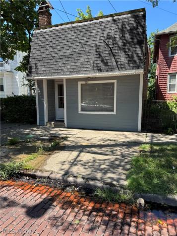 2078 Murray Hill Road Cleveland OH 44106