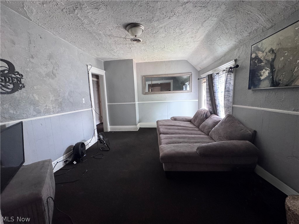 1326 W 95th Street Cleveland OH 44102