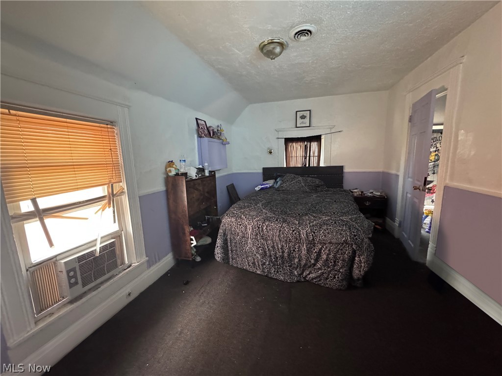 1326 W 95th Street Cleveland OH 44102
