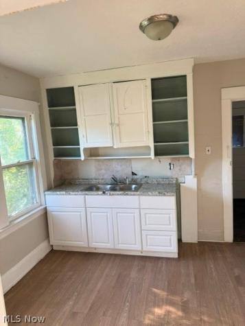 9816 Manor Avenue Cleveland OH 44104