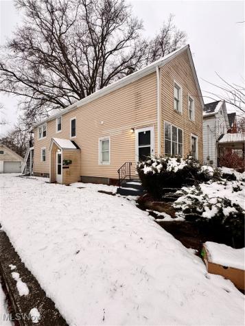 338 17th Street Elyria OH 44035