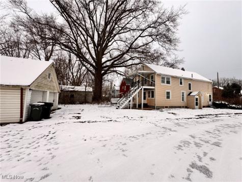 338 17th Street Elyria OH 44035