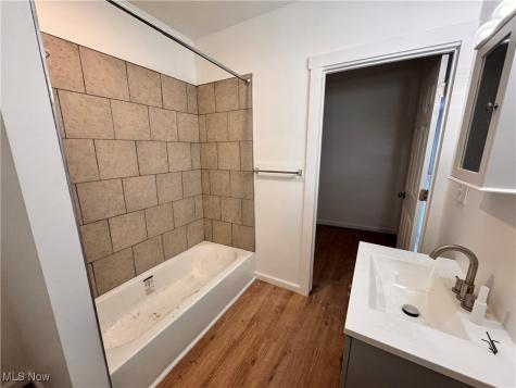 338 17th Street Elyria OH 44035