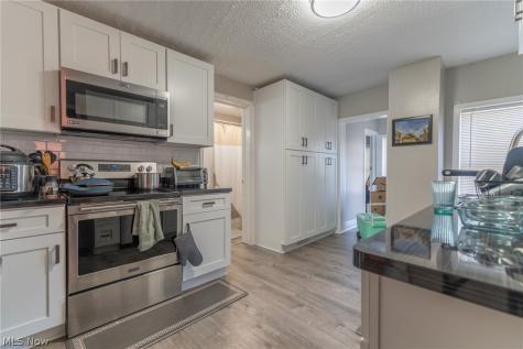 1364 W 58th Street Cleveland OH 44102