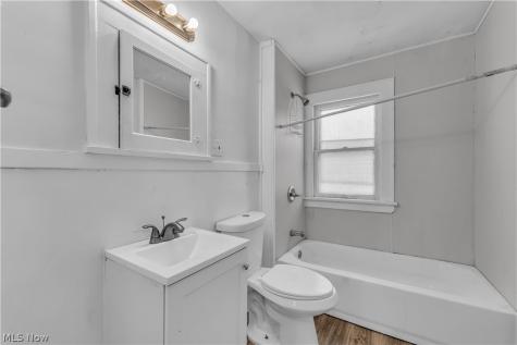 3554 E 113th Street Cleveland OH 44105