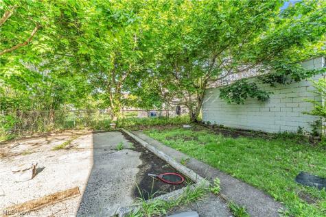 3554 E 113th Street Cleveland OH 44105