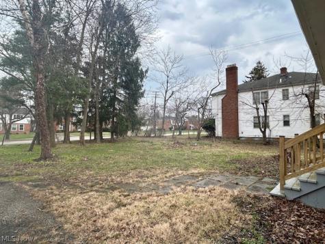 18112 Chagrin Boulevard Shaker Heights OH 44122