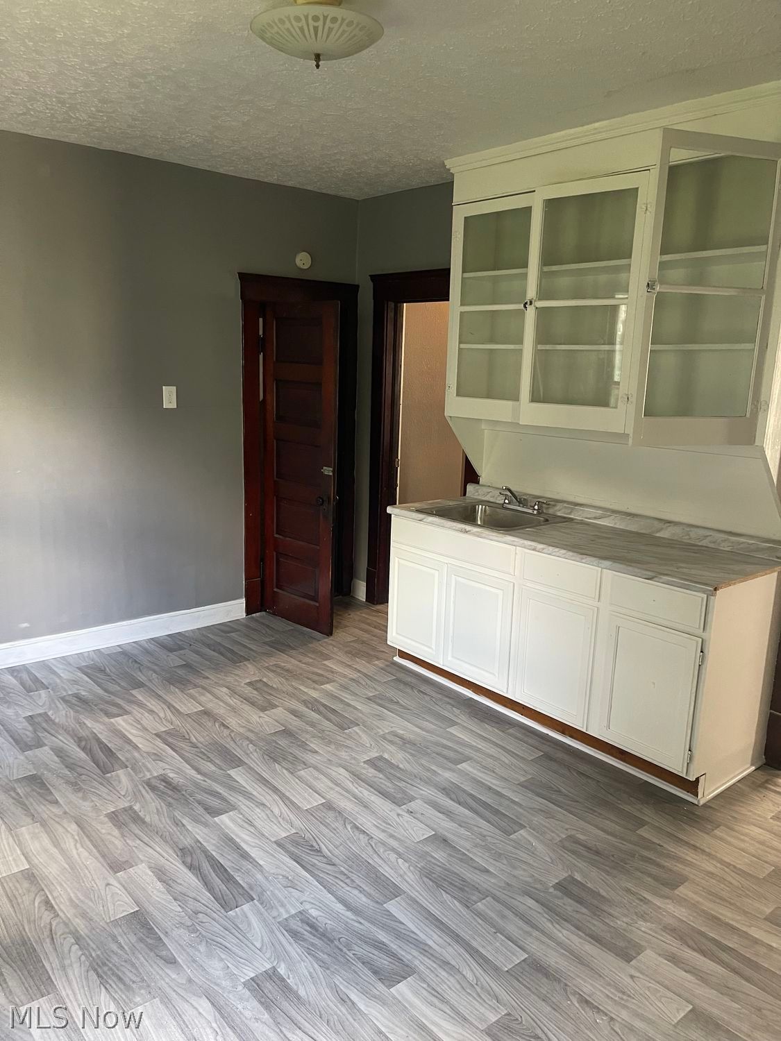 6930 Polonia Avenue Cleveland OH 44105