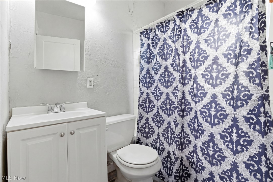 4025 E 144th Street Cleveland OH 44128